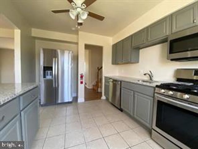 902 WOODLANE RD, Mount Holly, NJ 08060