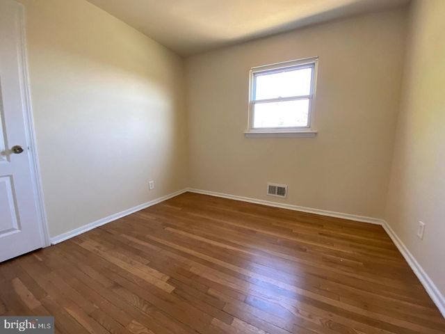 902 WOODLANE RD, Mount Holly, NJ 08060