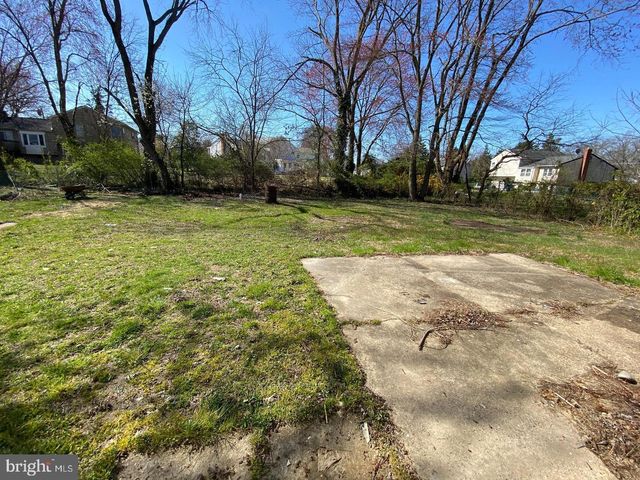 902 WOODLANE RD, Mount Holly, NJ 08060
