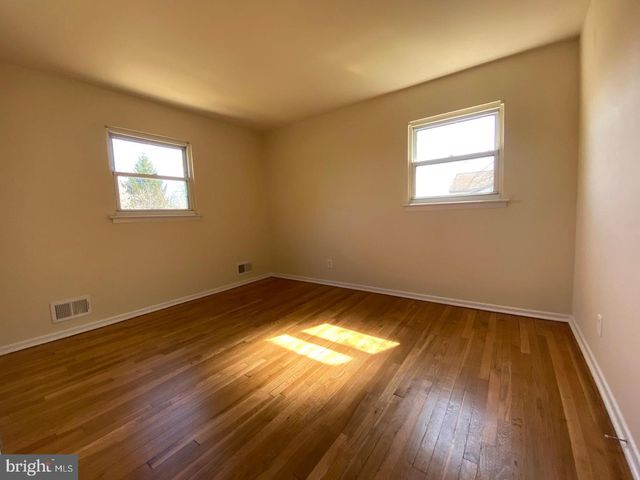 902 WOODLANE RD, Mount Holly, NJ 08060