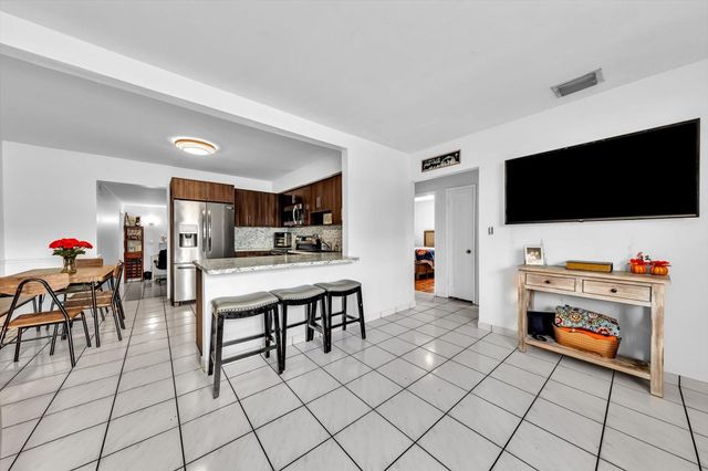 9311 Broad Manor Rd, Miami, FL 33147