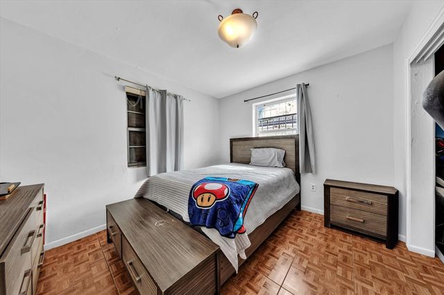 9311 Broad Manor Rd, Miami, FL 33147