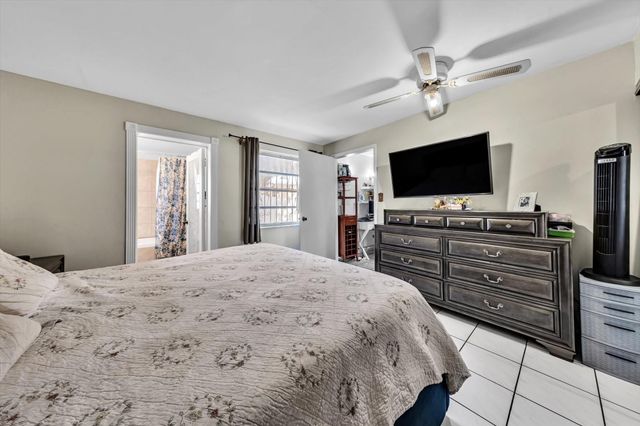 9311 Broad Manor Rd, Miami, FL 33147