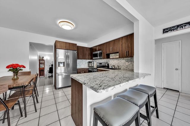 9311 Broad Manor Rd, Miami, FL 33147