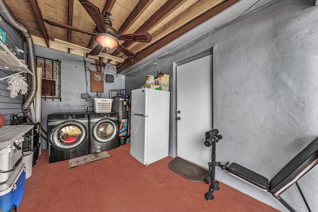 9311 Broad Manor Rd, Miami, FL 33147