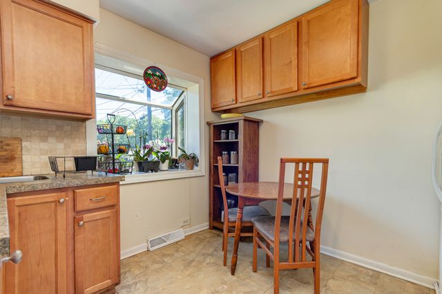 1823 Dobson Street, Evanston, IL 60202