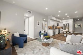 7428 Santa Monica Boulevard 201, West Hollywood, CA 90046