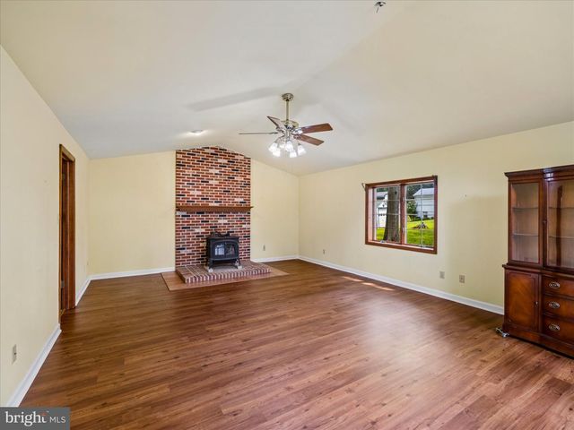 2843 FLOWING SPRINGS RD, Spring City, PA 19475