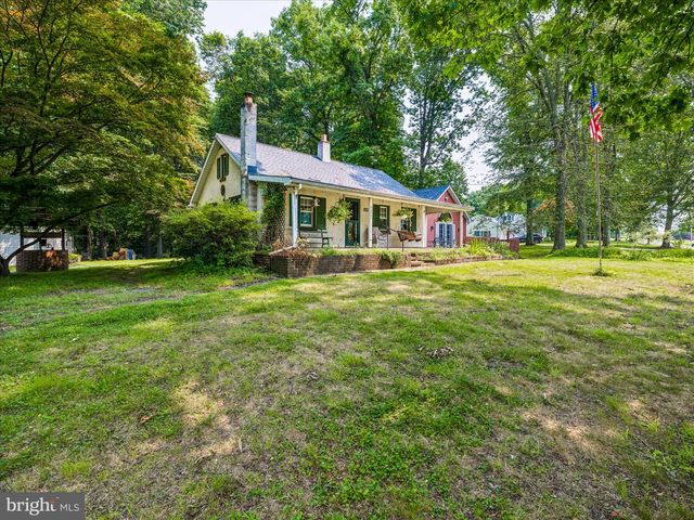 2843 FLOWING SPRINGS RD, Spring City, PA 19475
