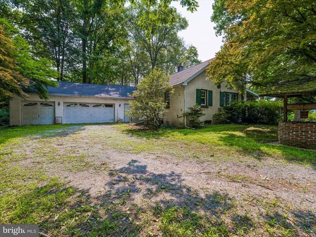 2843 FLOWING SPRINGS RD, Spring City, PA 19475