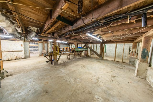 1012 E Ashley Avenue, Folly Beach, SC 29439