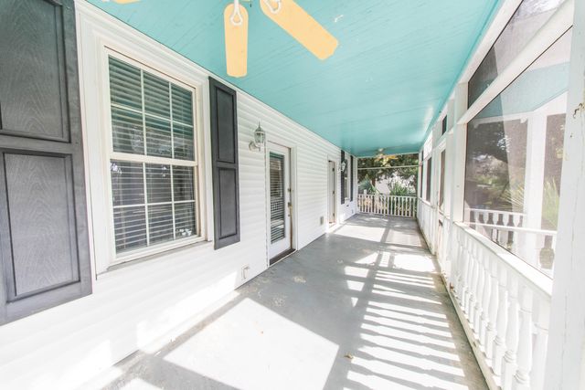 1012 E Ashley Avenue, Folly Beach, SC 29439