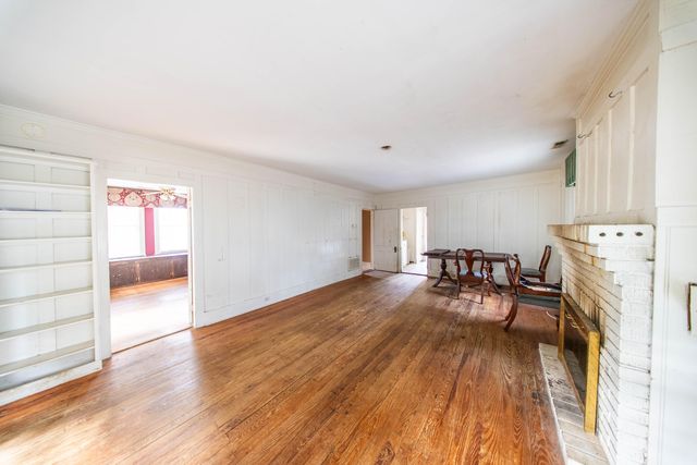 1012 E Ashley Avenue, Folly Beach, SC 29439