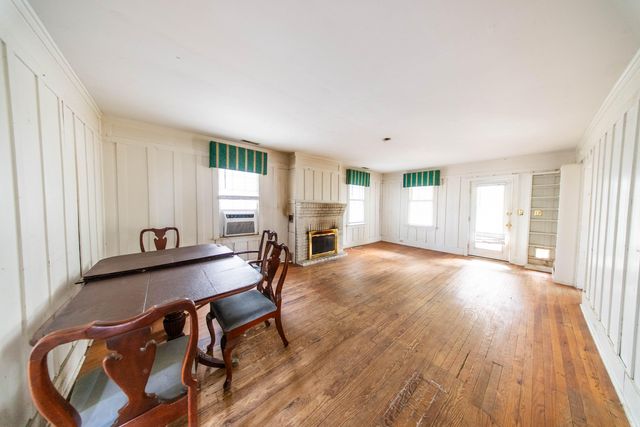 1012 E Ashley Avenue, Folly Beach, SC 29439