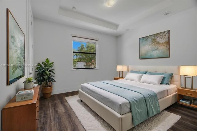 11756 SW 106th Terrace ., Miami, FL 33186