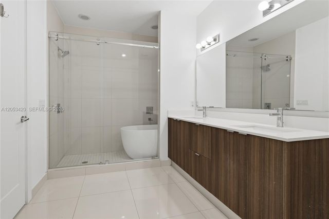 11756 SW 106th Terrace ., Miami, FL 33186