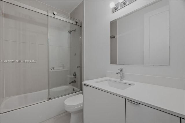 11756 SW 106th Terrace ., Miami, FL 33186