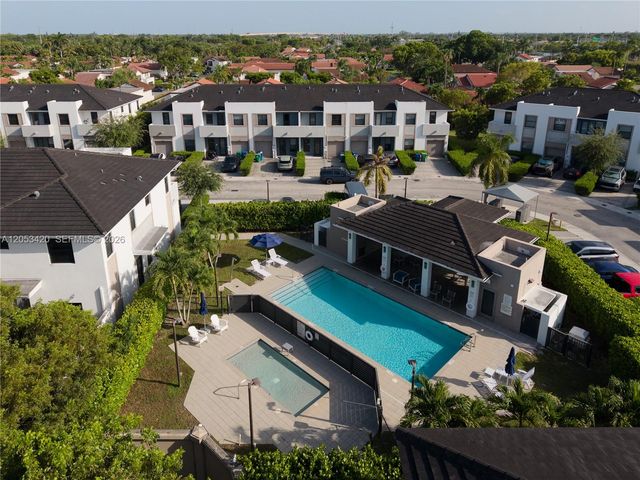 11756 SW 106th Terrace ., Miami, FL 33186