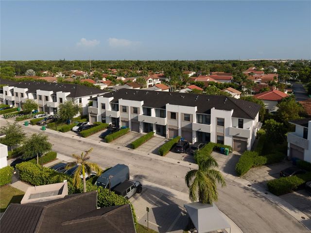 11756 SW 106th Terrace ., Miami, FL 33186