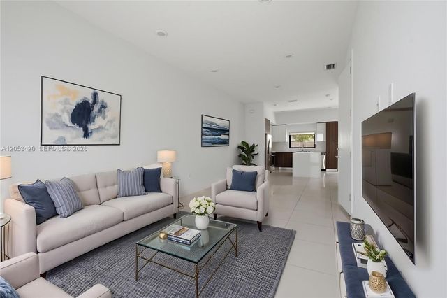 11756 SW 106th Terrace ., Miami, FL 33186