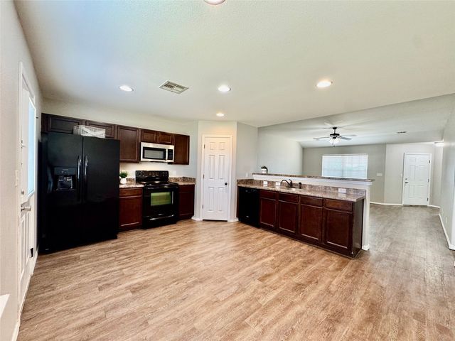 9215 S 253rd East Avenue, Broken Arrow, OK 74014
