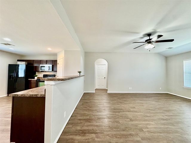 9215 S 253rd East Avenue, Broken Arrow, OK 74014