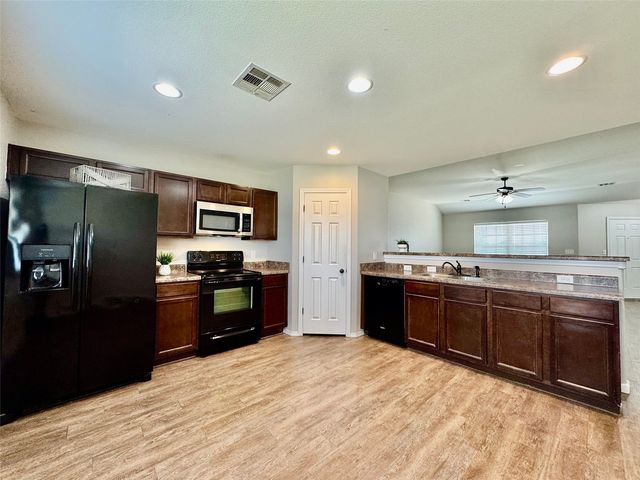 9215 S 253rd East Avenue, Broken Arrow, OK 74014