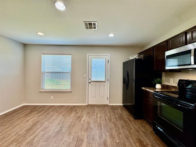 9215 S 253rd East Avenue, Broken Arrow, OK 74014