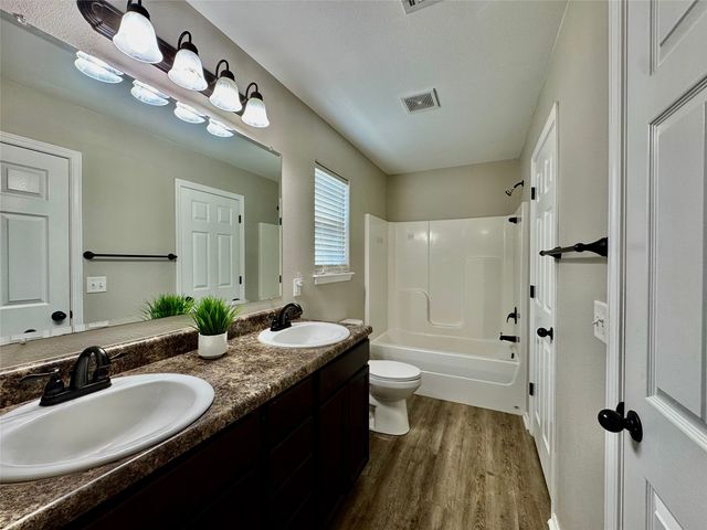 9215 S 253rd East Avenue, Broken Arrow, OK 74014