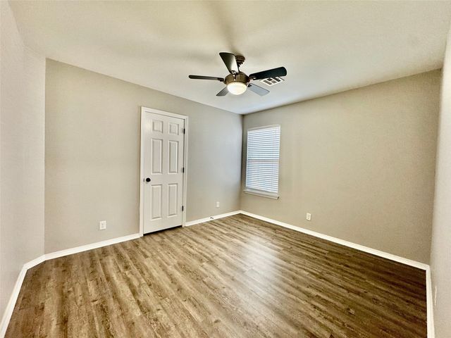 9215 S 253rd East Avenue, Broken Arrow, OK 74014
