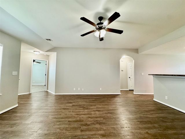 9215 S 253rd East Avenue, Broken Arrow, OK 74014