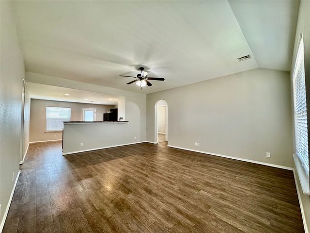 9215 S 253rd East Avenue, Broken Arrow, OK 74014