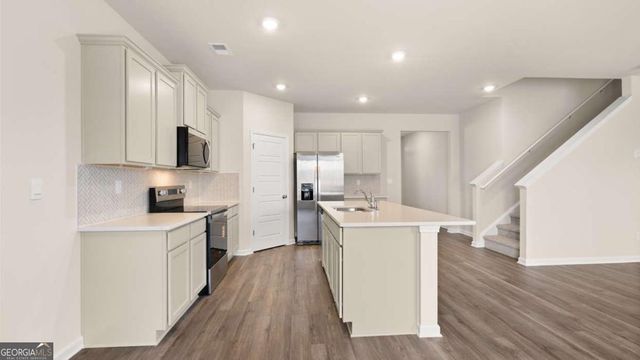 100 Planters Row, Perry, GA 31069