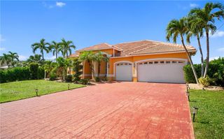 5024 SW 8th PL, Cape Coral, FL 33914