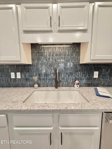 10812 Meriwether Lane, Knoxville, TN 37934