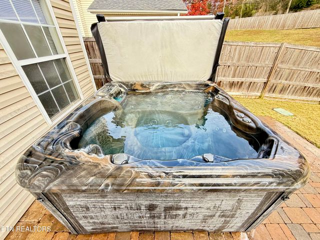 10812 Meriwether Lane, Knoxville, TN 37934