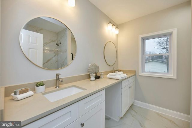 6323 EVERGLADES DR, Alexandria, VA 22312