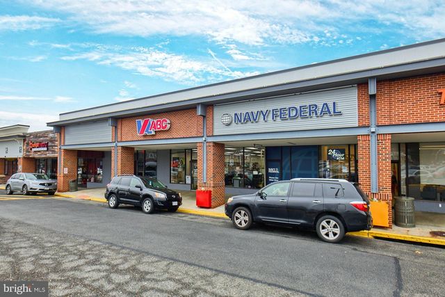 6323 EVERGLADES DR, Alexandria, VA 22312