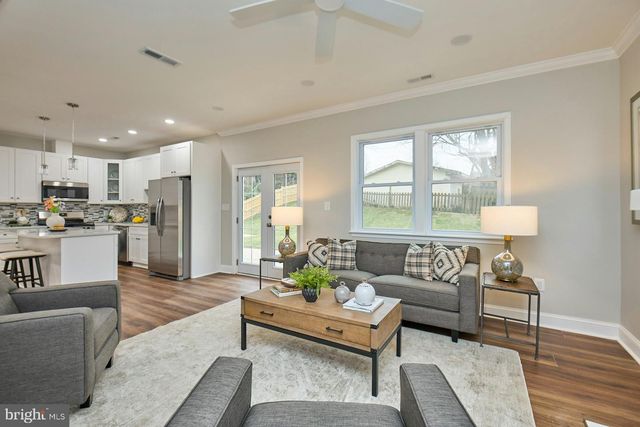 6323 EVERGLADES DR, Alexandria, VA 22312