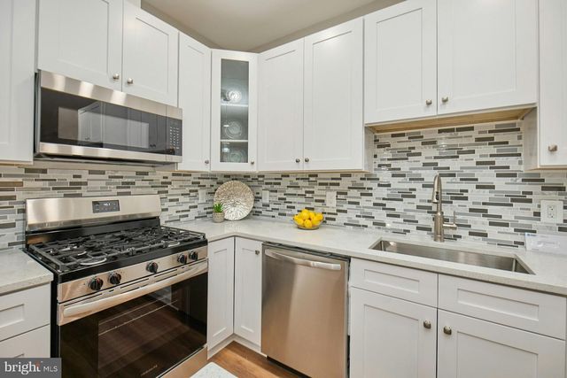 6323 EVERGLADES DR, Alexandria, VA 22312