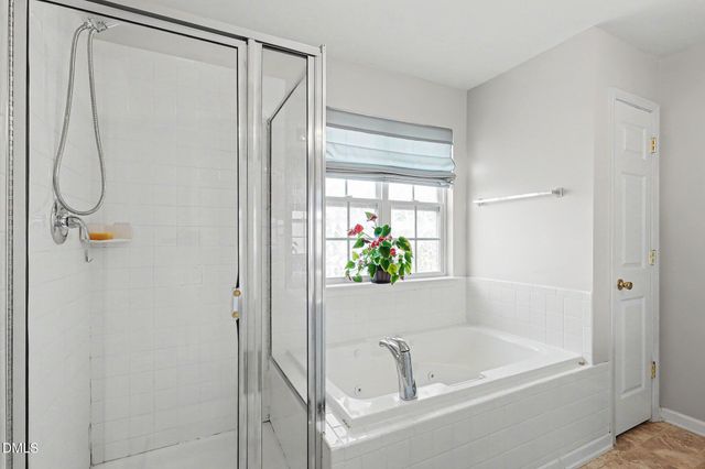 8600 Neuse Landing Lane, Raleigh, NC 27616