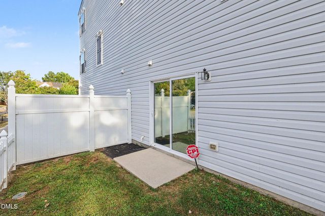 8600 Neuse Landing Lane, Raleigh, NC 27616
