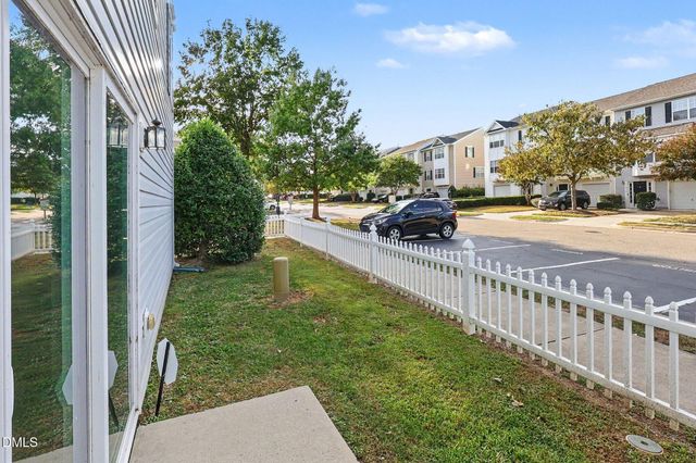 8600 Neuse Landing Lane, Raleigh, NC 27616