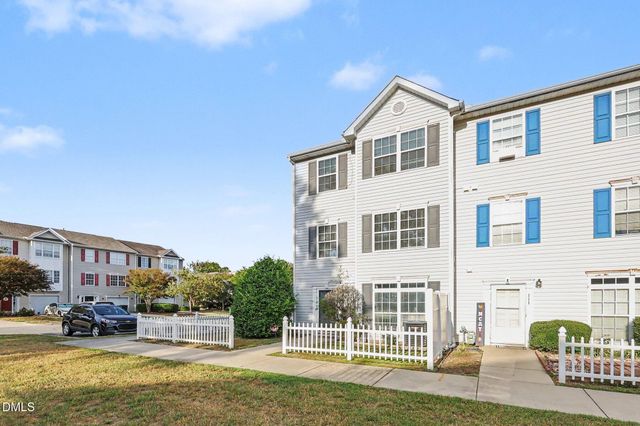 8600 Neuse Landing Lane, Raleigh, NC 27616