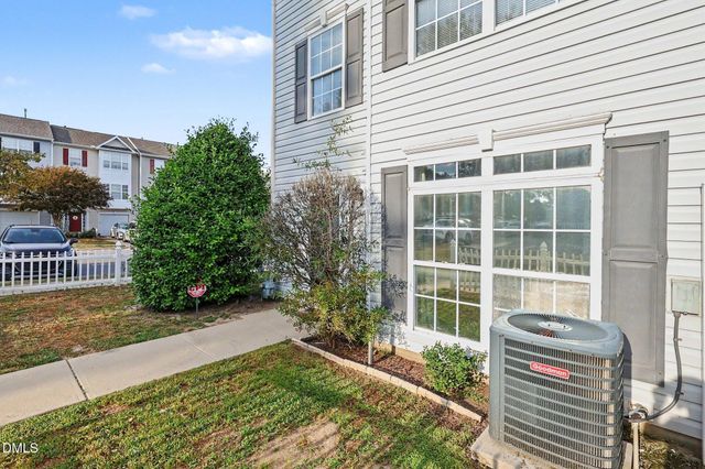 8600 Neuse Landing Lane, Raleigh, NC 27616