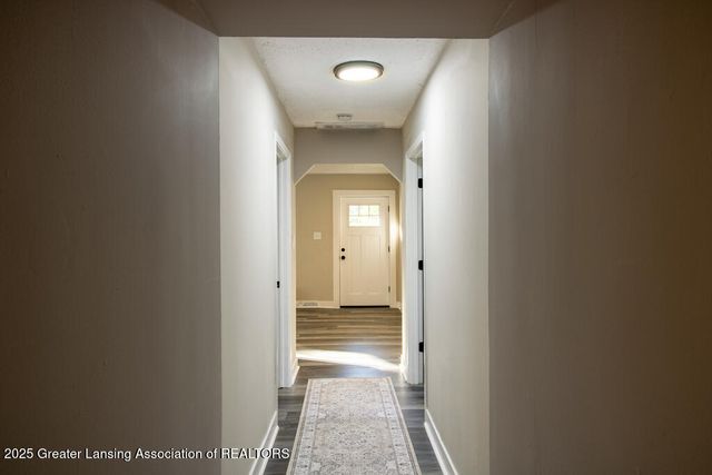 2905 S Catherine Street, Lansing, MI 48911