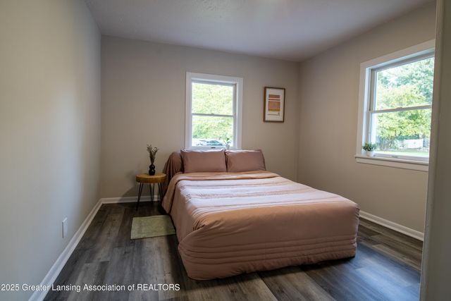 2905 S Catherine Street, Lansing, MI 48911