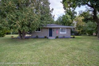2905 S Catherine Street, Lansing, MI 48911