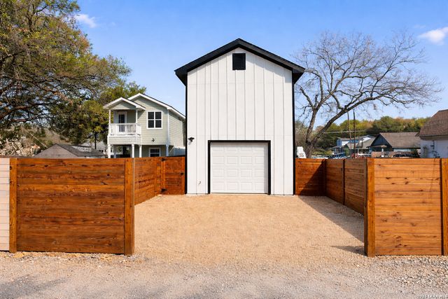 754 Delmar St, San Antonio, TX 78210