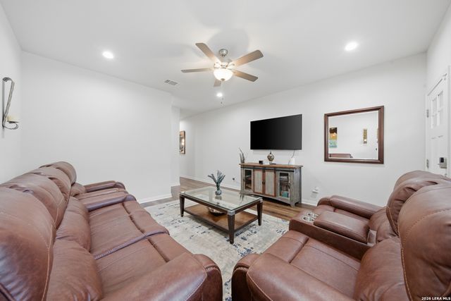 754 Delmar St, San Antonio, TX 78210